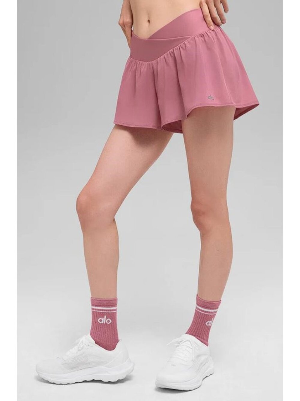 ALO YOGA Women's V-Cute Running Short Size XS In Pink Wild Rose (Damaged)